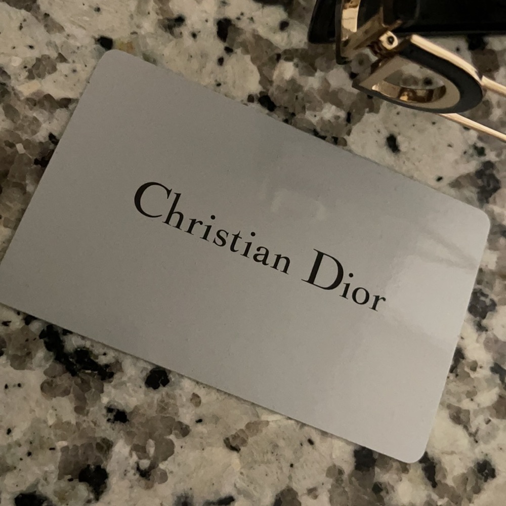 30MONTAIGNE DIOR
Black Square Sunglasses - Picture 7 of 8
